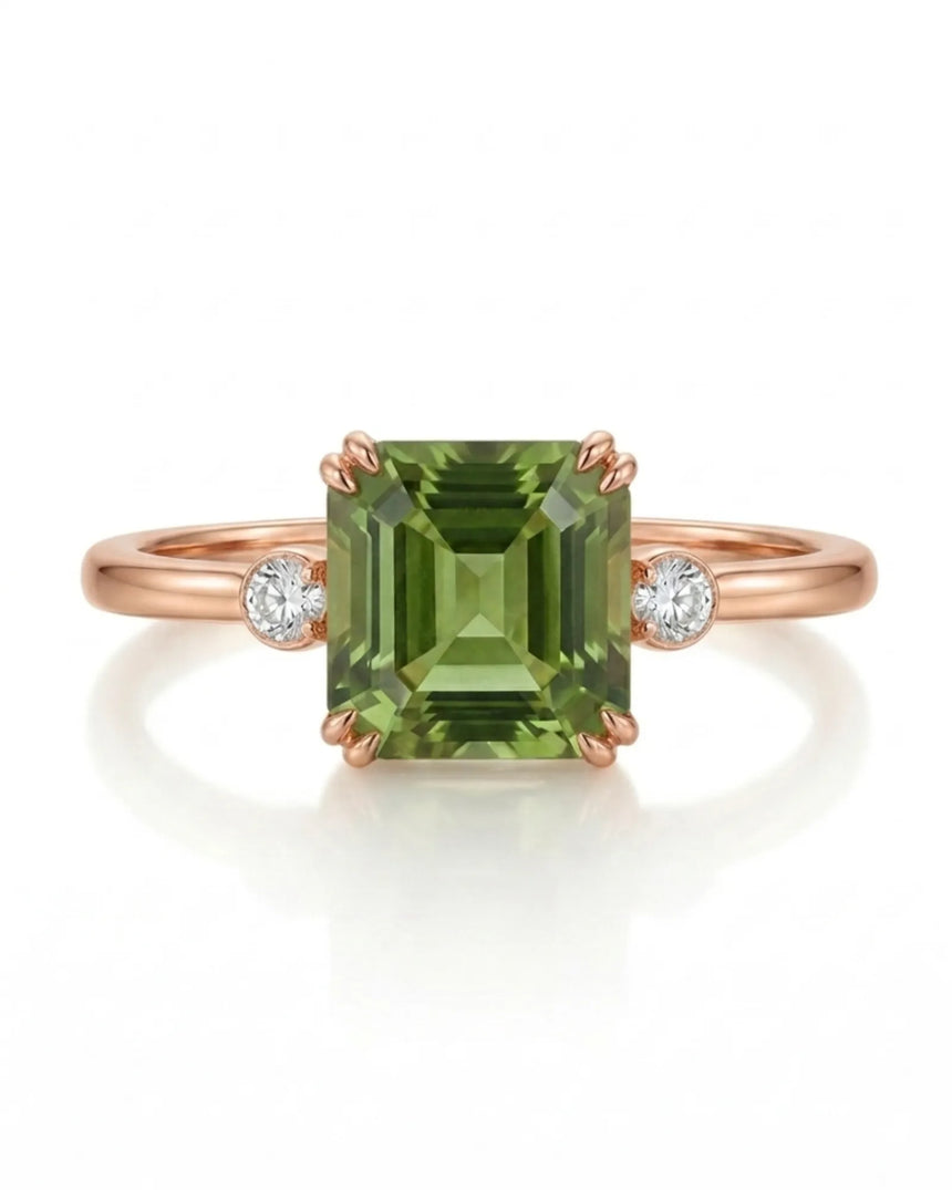 Luxury green tourmaline trilogy ring with natural diamonds in 18K rose gold | SARATTI