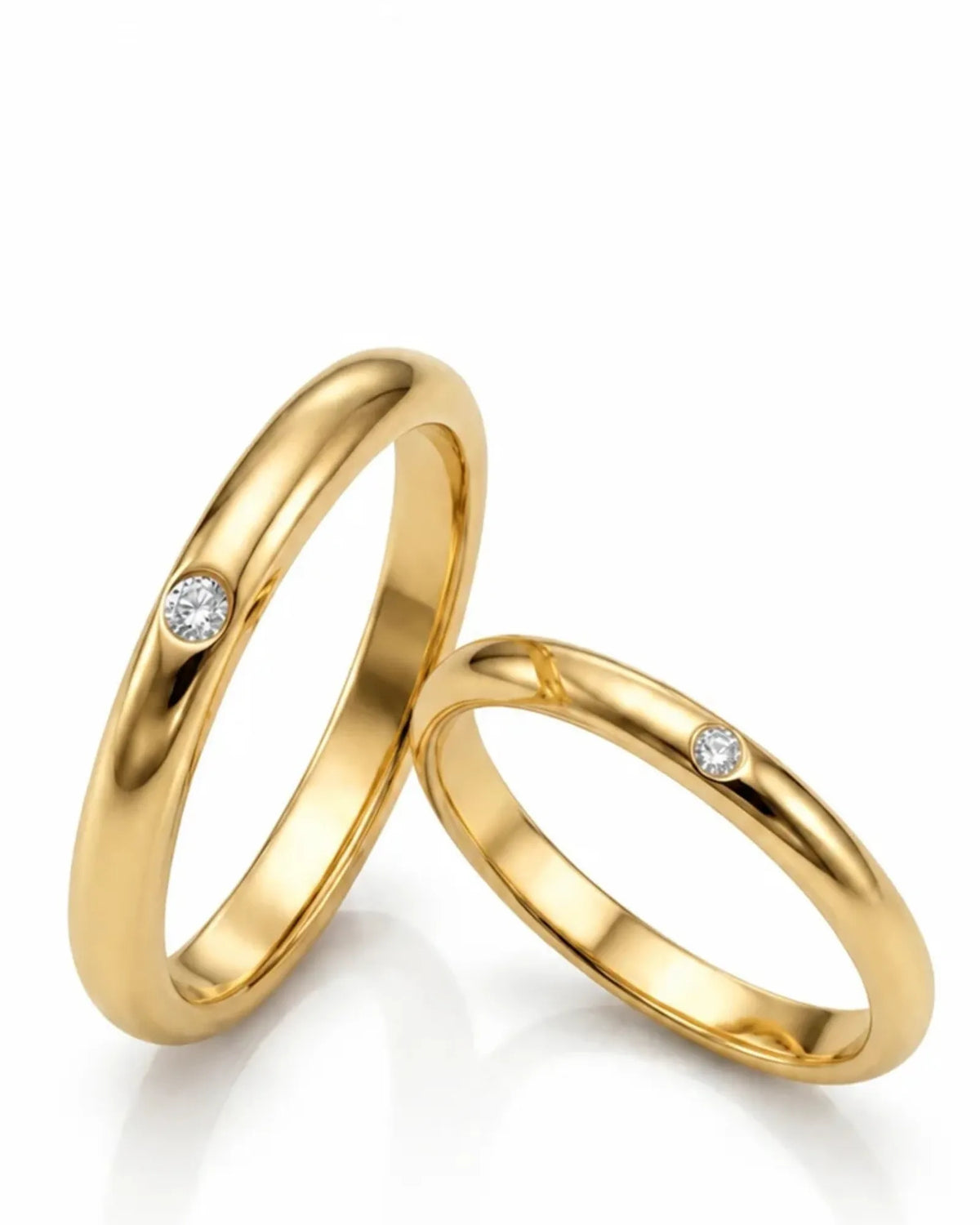 Luxury single diamond wedding ring in 18K Yellow Gold | SARATTI