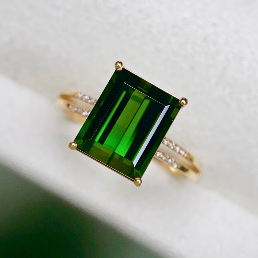 Luxora Green II Tourmaline Oval Gemstone 2.15ct 8.4×6.2mm