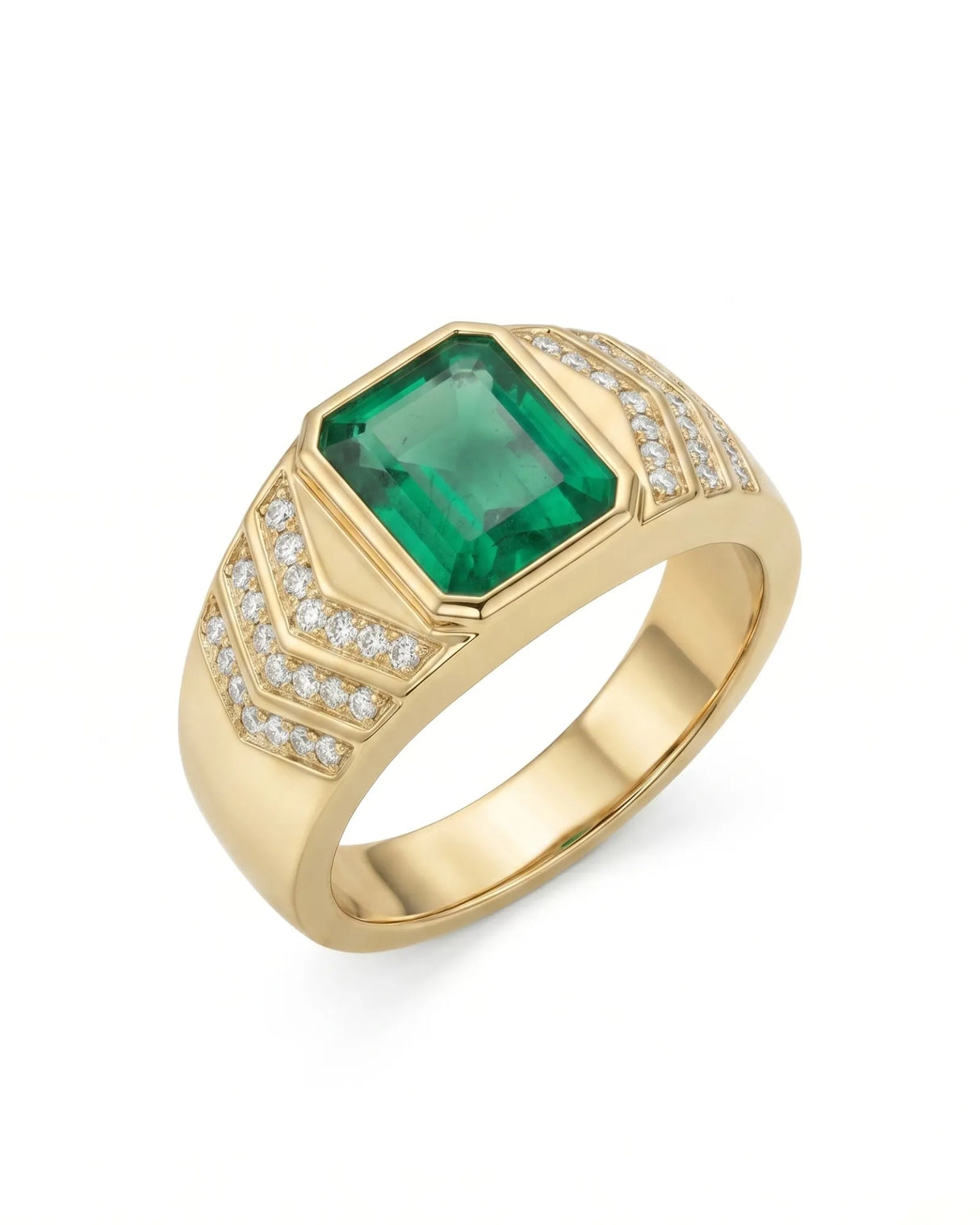 Men’s emerald ring with emerald-cut center stone and pavé diamond shoulders in 18K yellow gold | SARATTI
