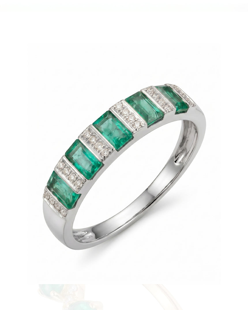 Mosaic Accord natural emerald and diamond band in Platinum | SARATTI