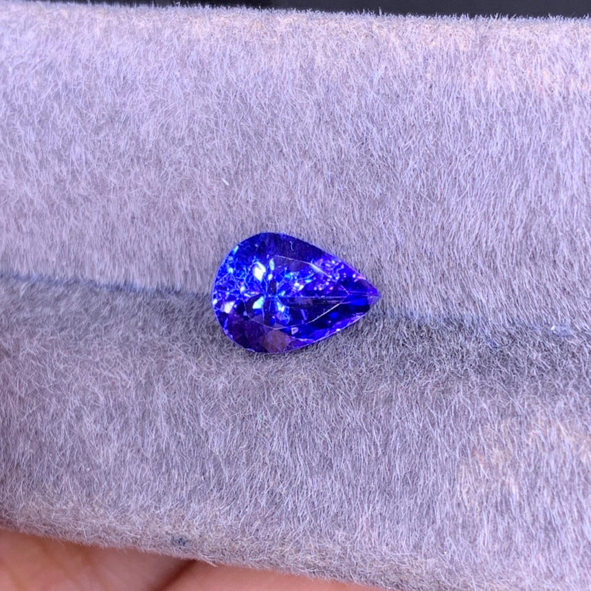 Natural 2.19 carat pear shaped tanzanite gem royal blue | SARATTI