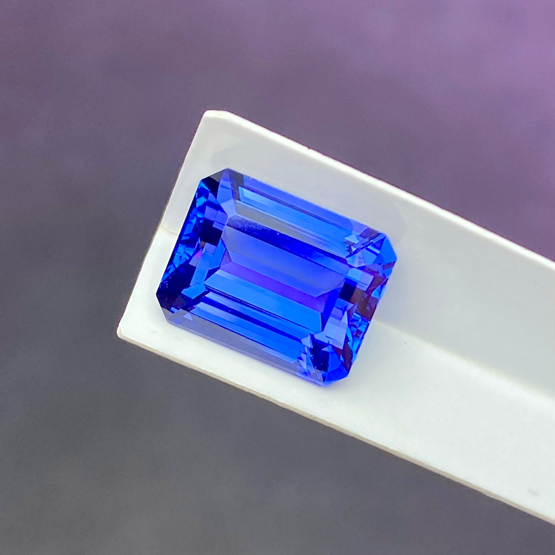 Natural 6.05 carat emerald shaped blue tanzanite gem | SARATTI