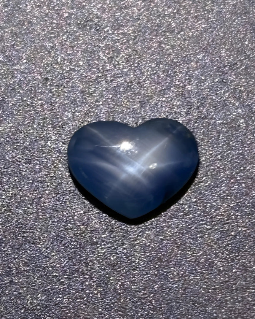 Natural Blue Star Sapphire heart cabochon close-up | SARATTI