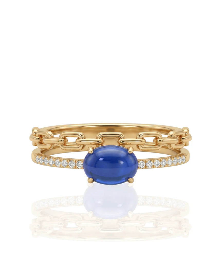 Natural blue sapphire ring with modern interlocking bands in 18K yellow gold | SARATTI
