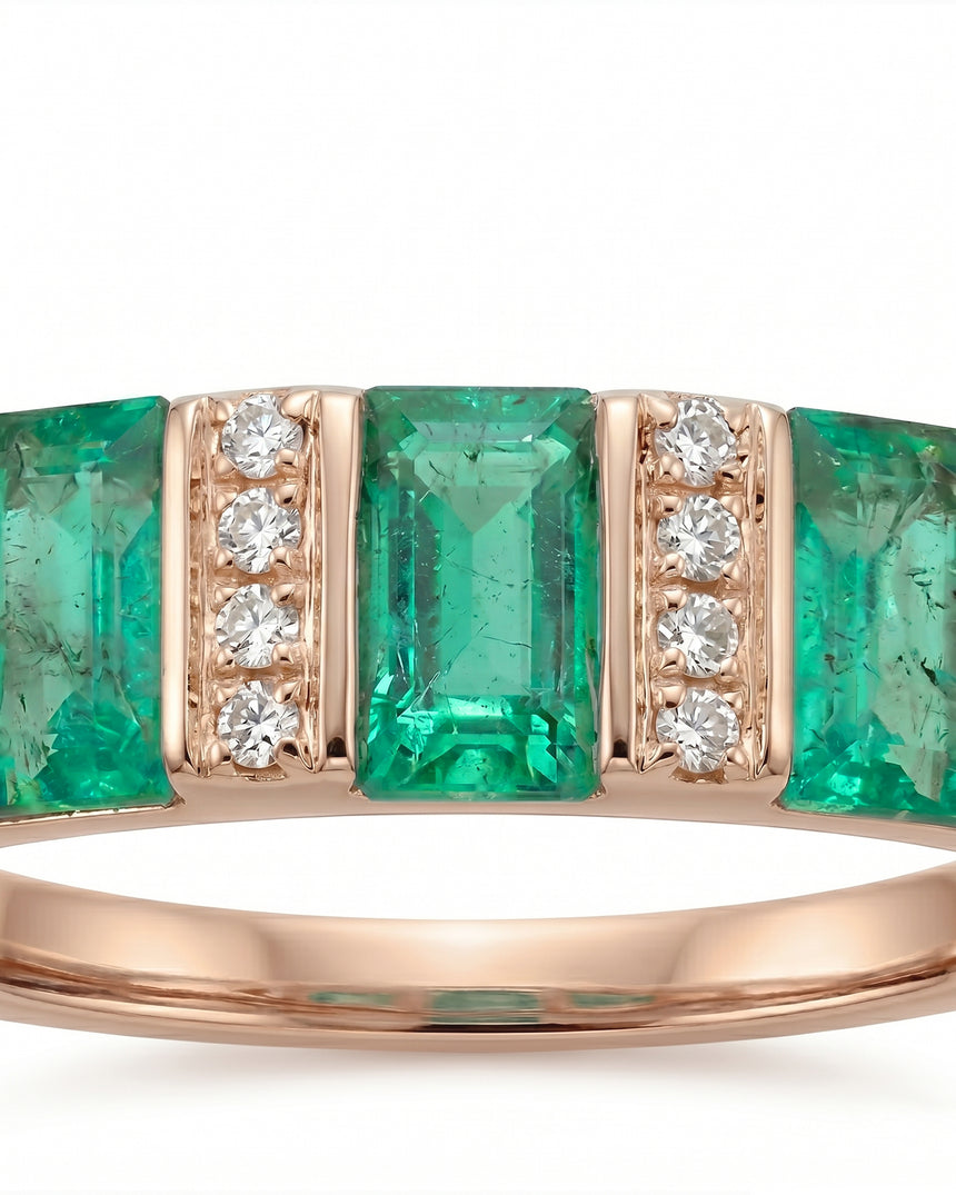 Natural emerald cut emerald and round diamond band in 18K Rose Gold | SARATTI