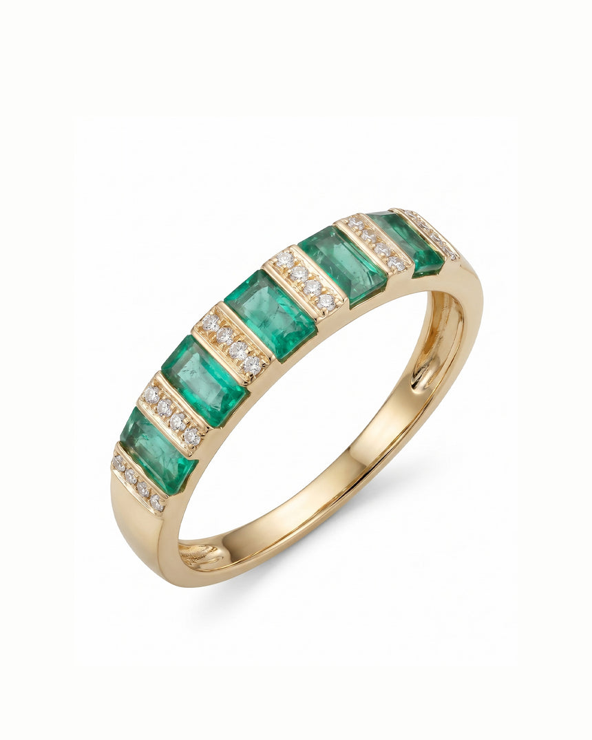 Natural emerald cut emerald and round diamond band in 18K Yellow Gold | SARATTI