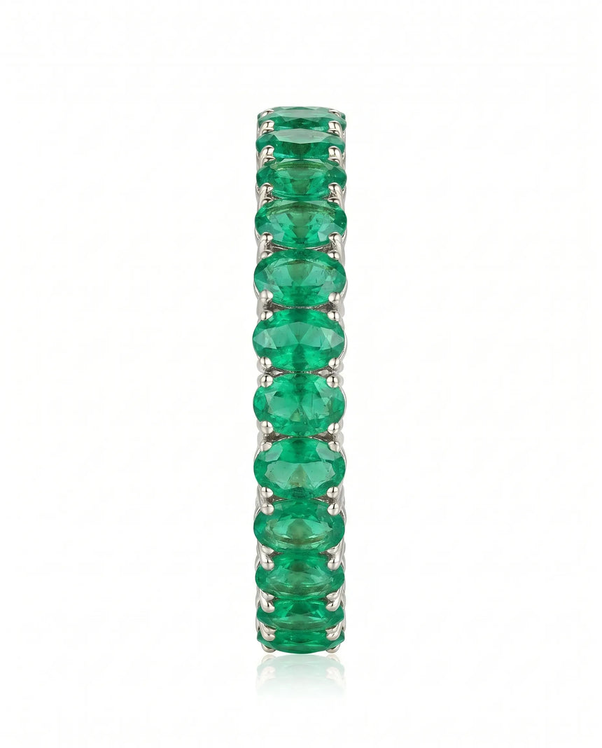 Natural emerald full band ring in 18K white gold | SARATTI