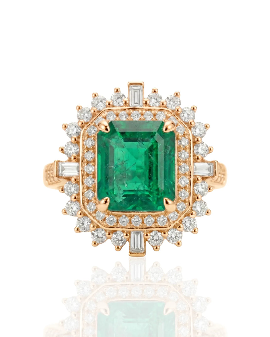 Natural emerald sunburst ring with diamond cluster frame in 18K yellow gold | SARATTI