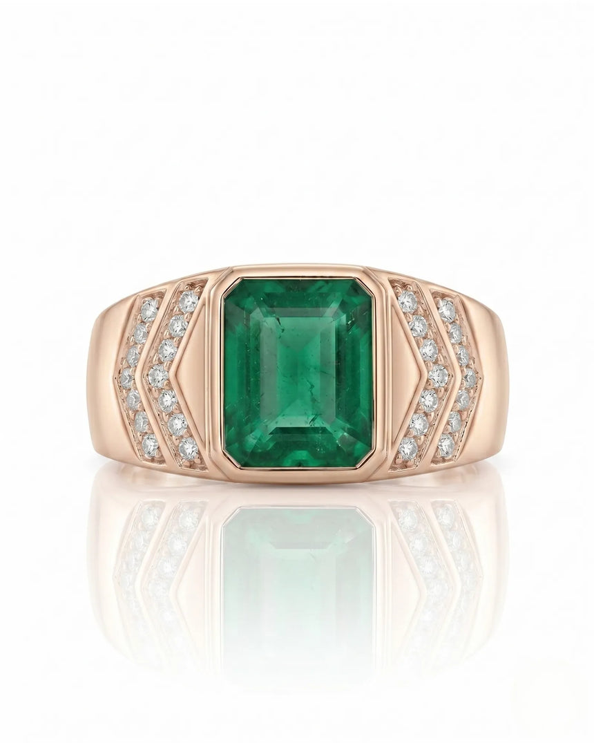 Natural green emerald men’s ring with round diamond side stones in 18K rose gold | SARATTI