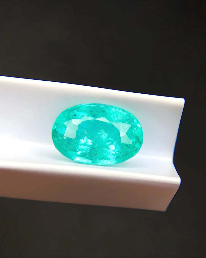 Neon green natural Paraiba tourmaline loose stone oval cut | SARATTI