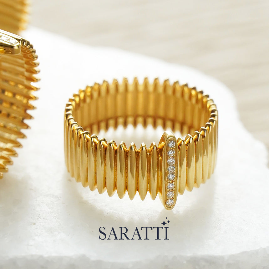 Golden Colonnade natural diamond ring in ribbed 18K yellow gold inspired by classical columns | SARATTI