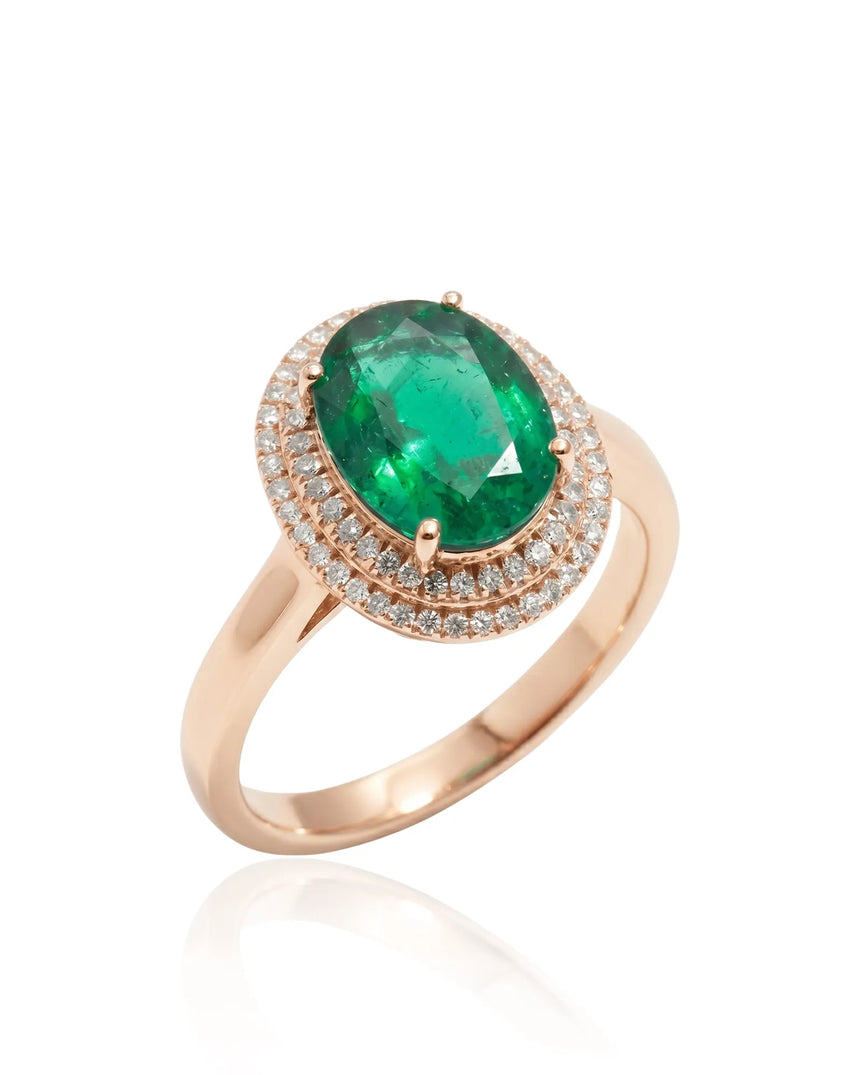 Oval Halo Eterna natural emerald and diamond ring in 18K rose gold | SARATTI
