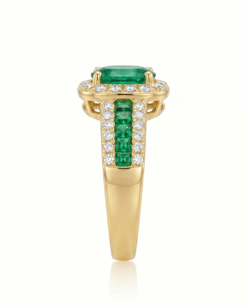 Oval emerald ring with double row diamonds in 18K yellow gold | SARATTI