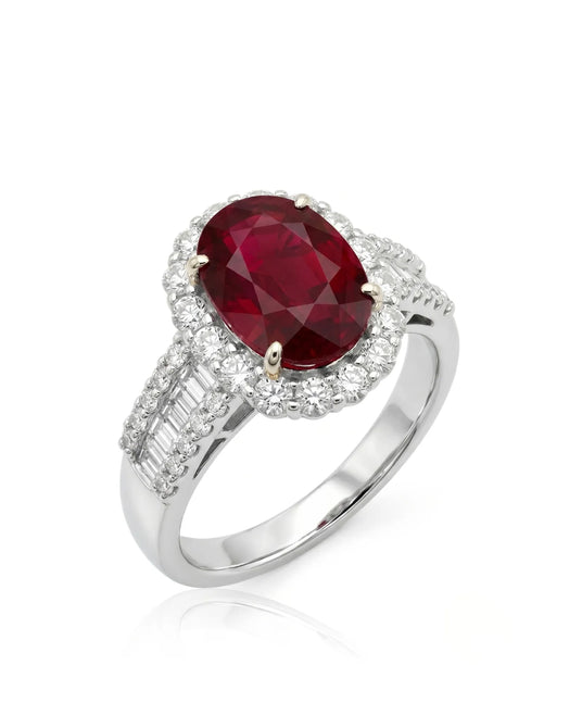 Oval ruby ring with double diamond halo in polished 18K white gold | SARATTI