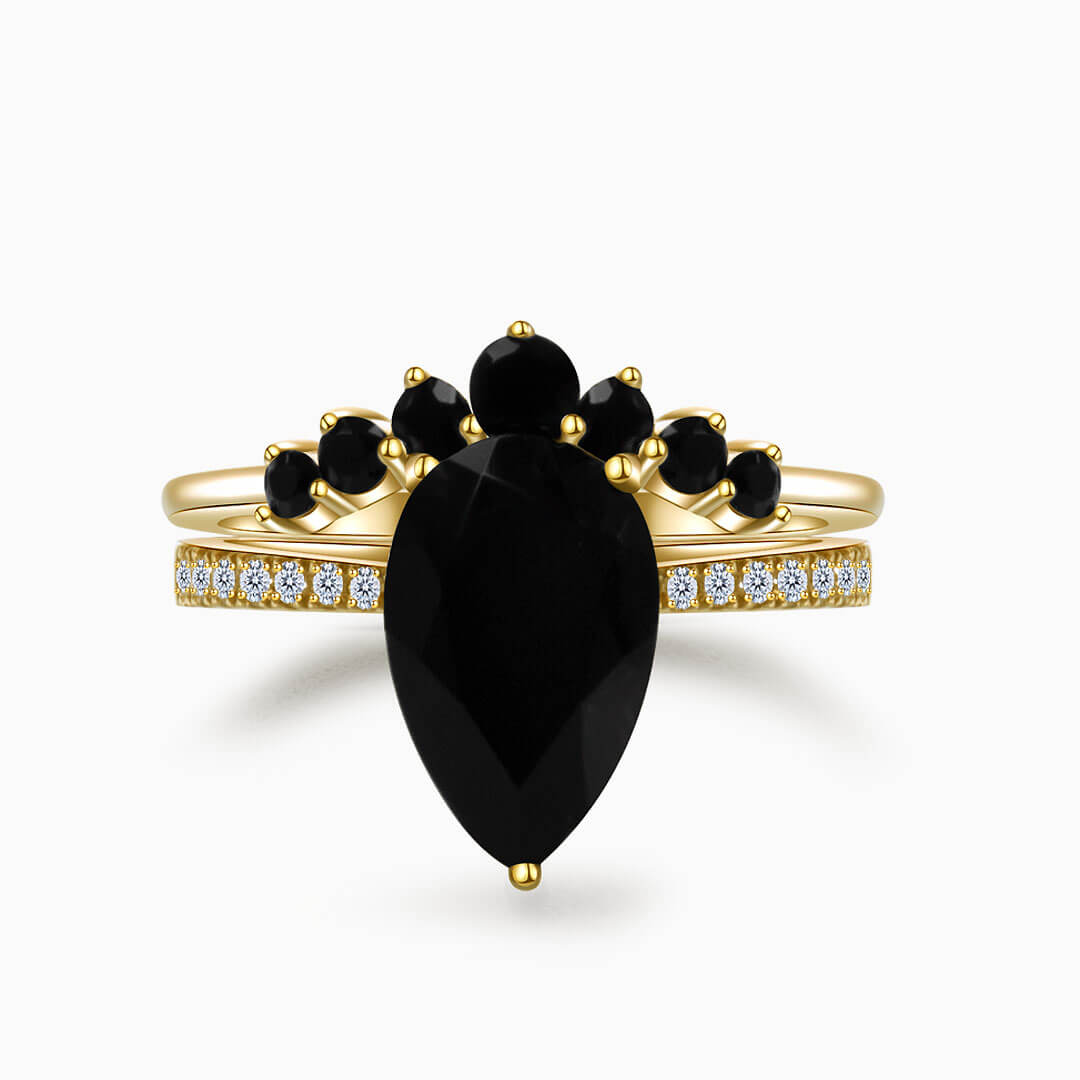 Kayla – Natural Pear-Shaped Black Diamond Bridal Set