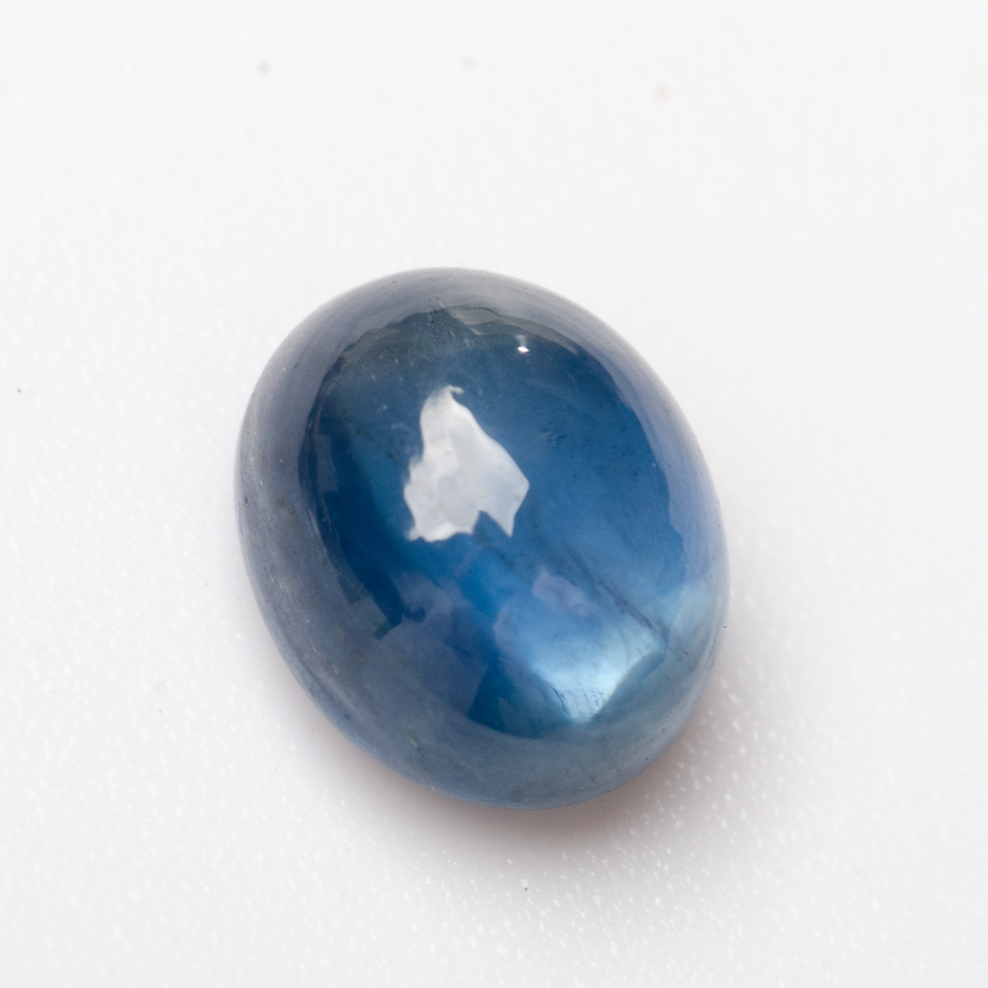 1.19 carats Oval Cabochon Natural Blue Sapphire Gemstone - 5.2 x 6.1mm