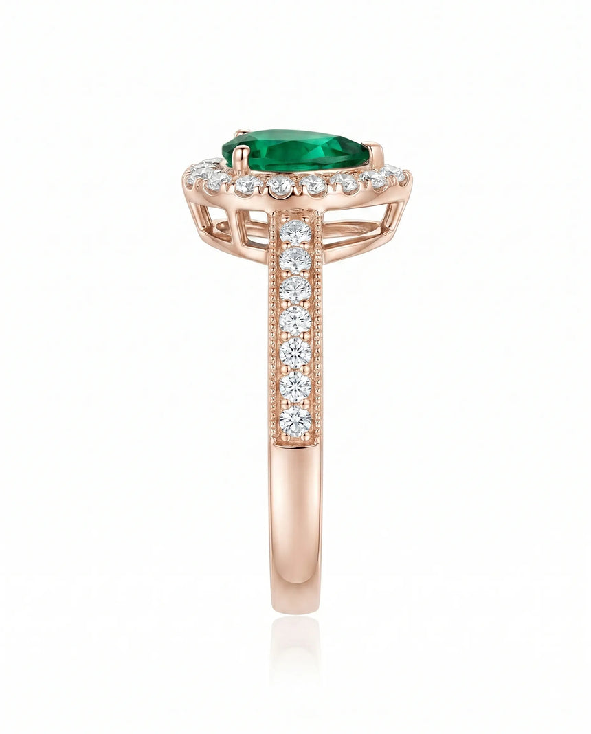 Pear shaped emerald diamond ring in 18K rose gold | SARATTI