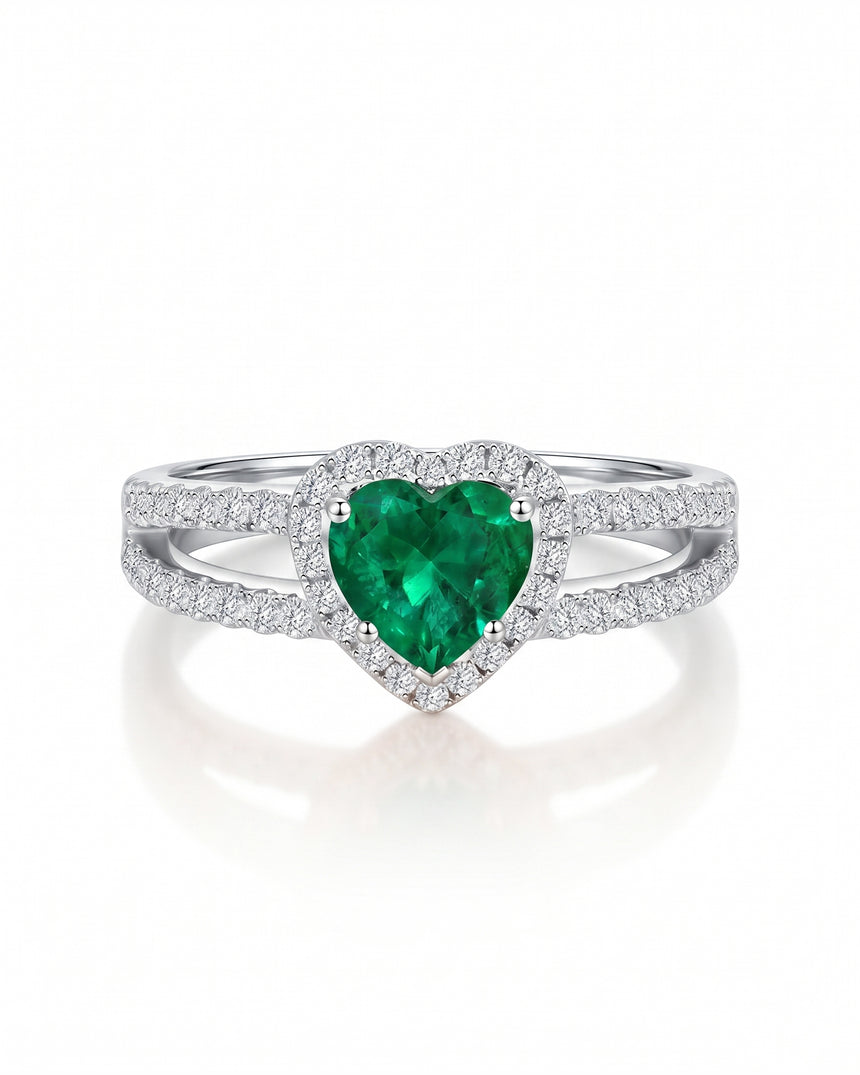 Pear shaped emerald diamond ring in platinum | SARATTI