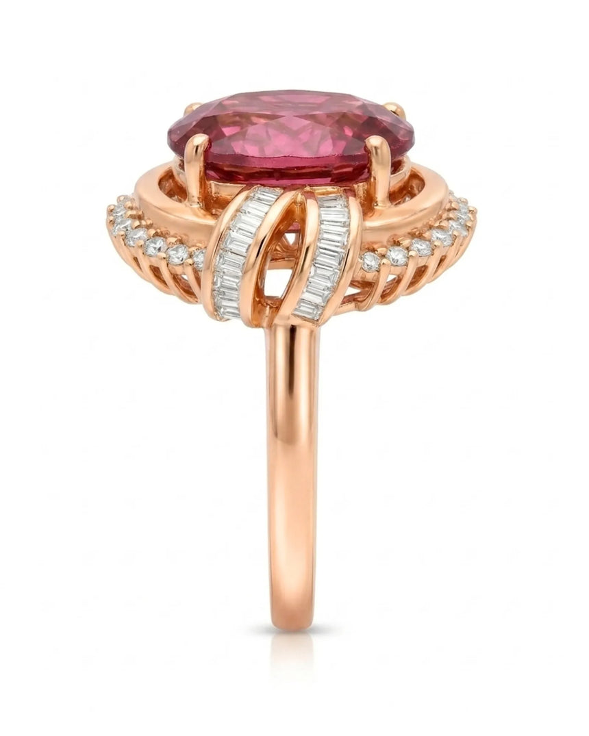 Pink tourmaline ring with oval center stone and T-shaped diamonds in 18K rose gold | SARATTI