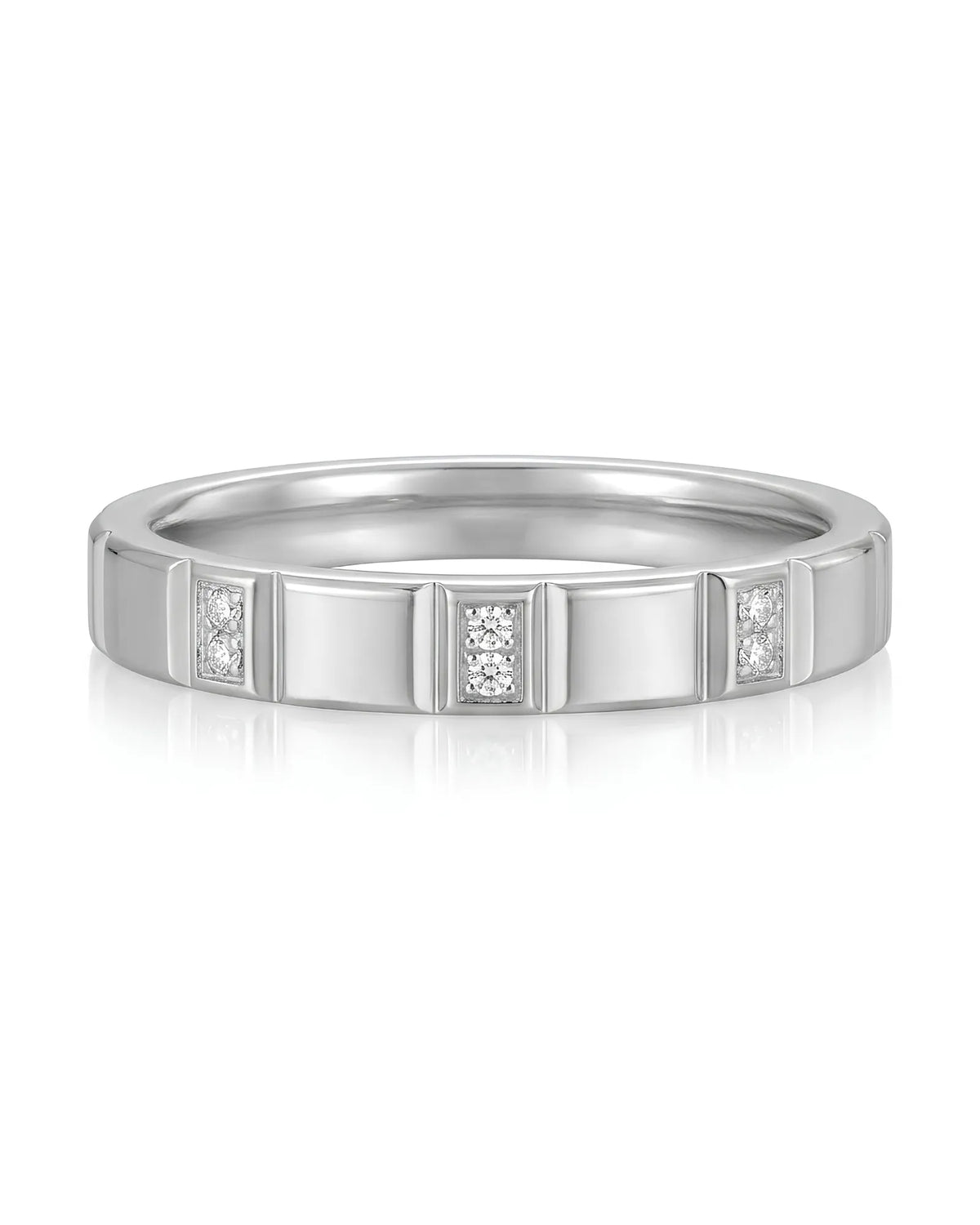 Platinum diamond wedding rings for weddings, anniversaries, engagements, and meaningful couple gifts | SARATTI
