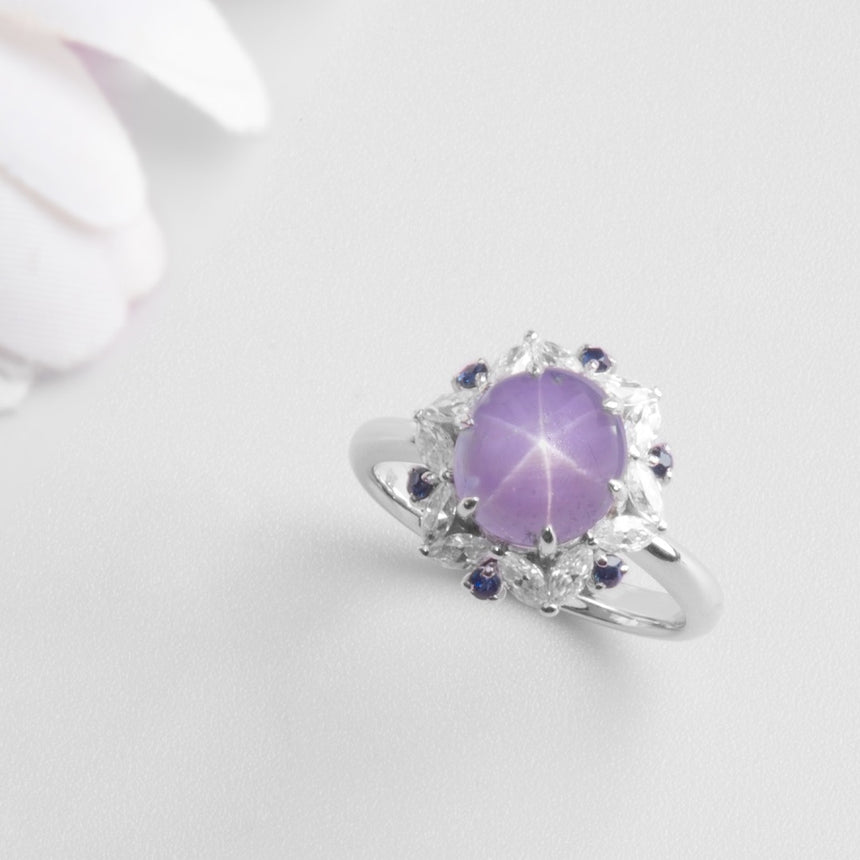 Purple Star Sapphire with Asterism | Saratti
