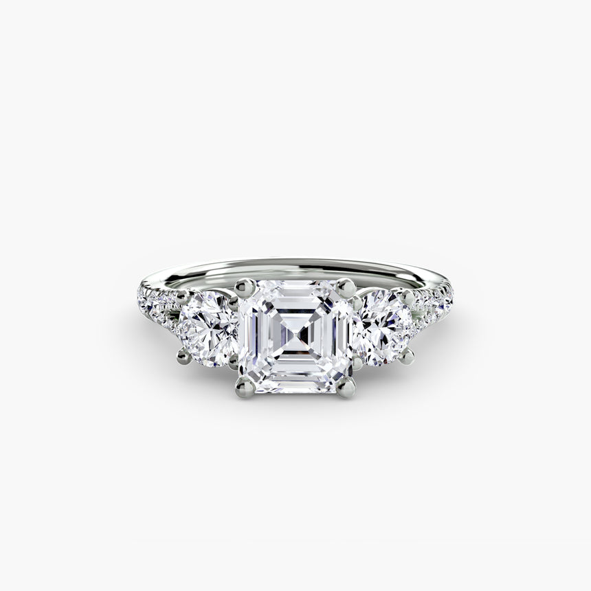 The ÉTERNITÉ II Three Stone Setting