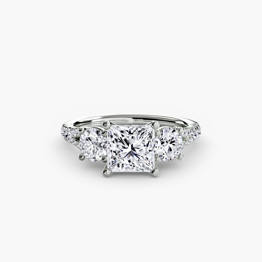 The ÉTERNITÉ II Three Stone Setting