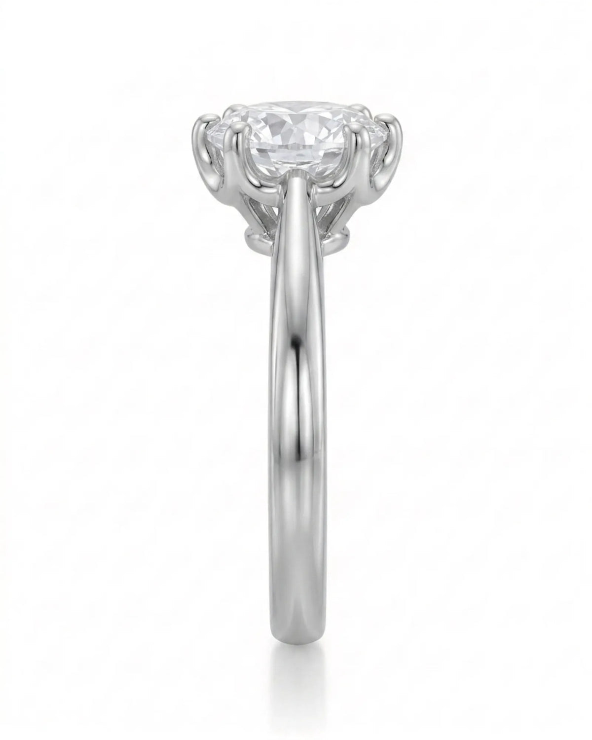 Becky – Natural Round Diamond Solitaire Ring