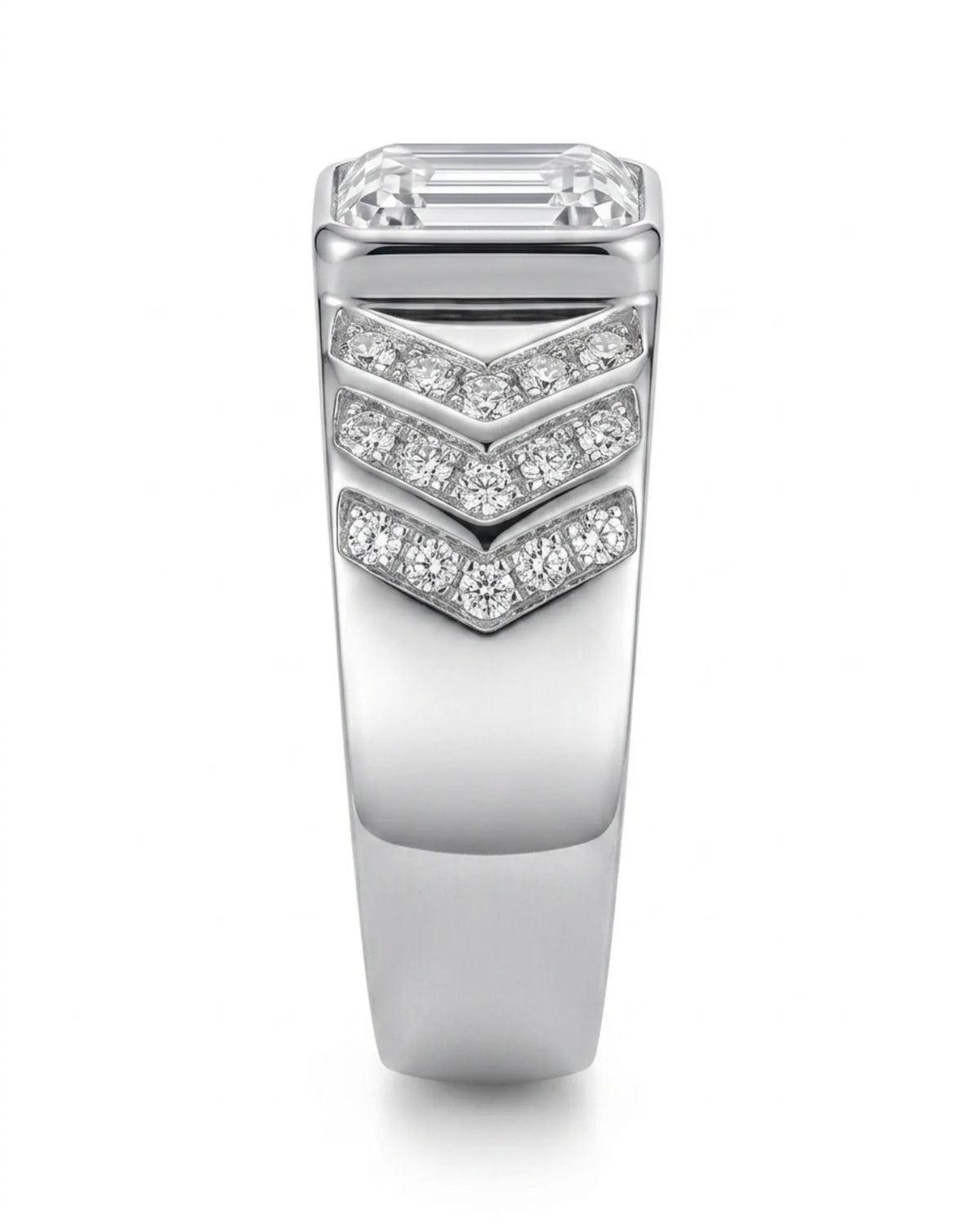 Regent Chevron Diamond signet ring, side view 1 | SARATTI
