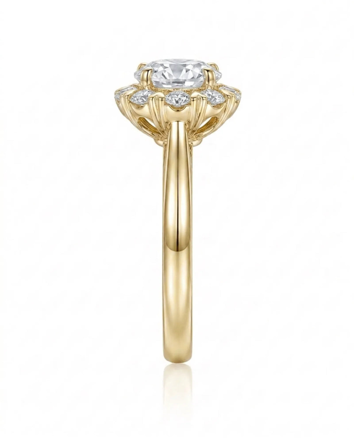 Sadi – Celestial Glow Natural Round Diamond Star Halo Ring