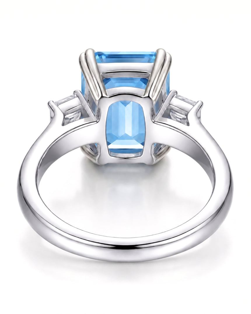Santa Maria blue aquamarine ring with emerald cut center stone in Platinum | SARATTI