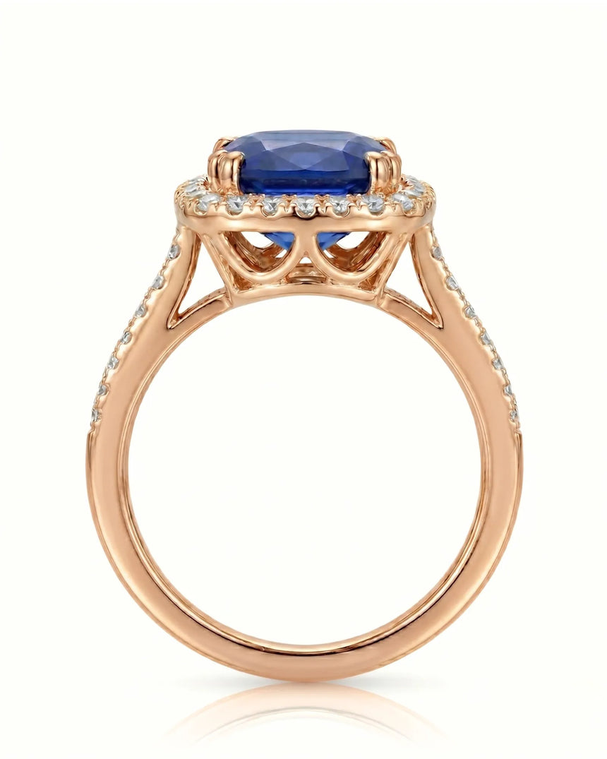 Sapphire and diamond anniversary ring with classic halo in 18K rose gold | SARATTI