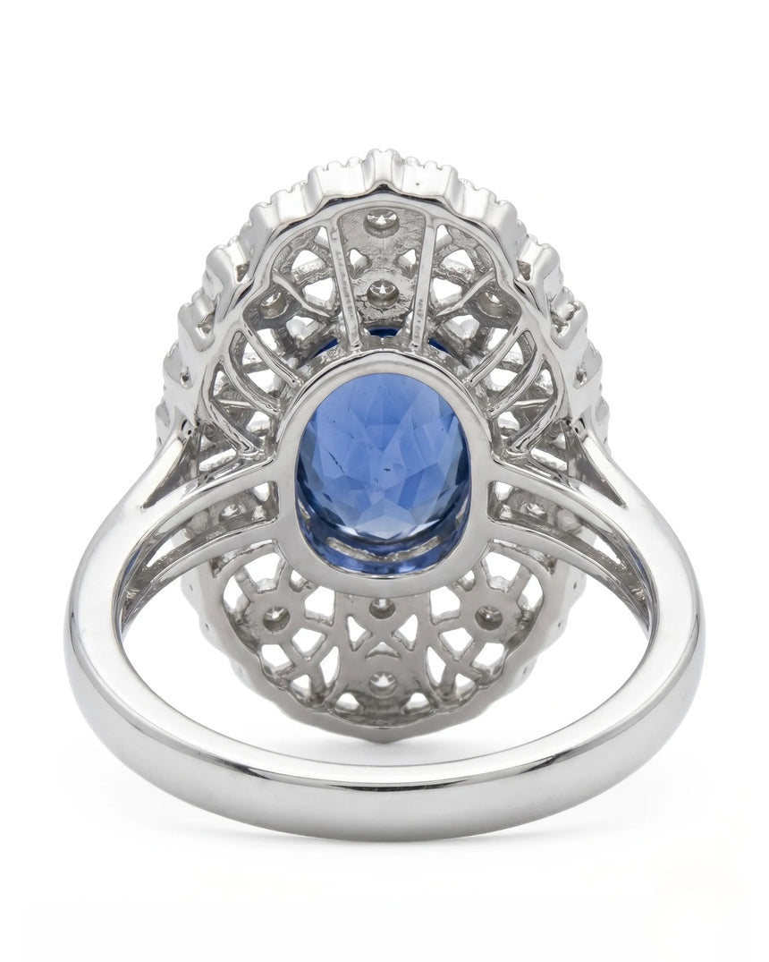 Sapphire and diamond cocktail ring with vintage filigree design in white gold | SARATTI