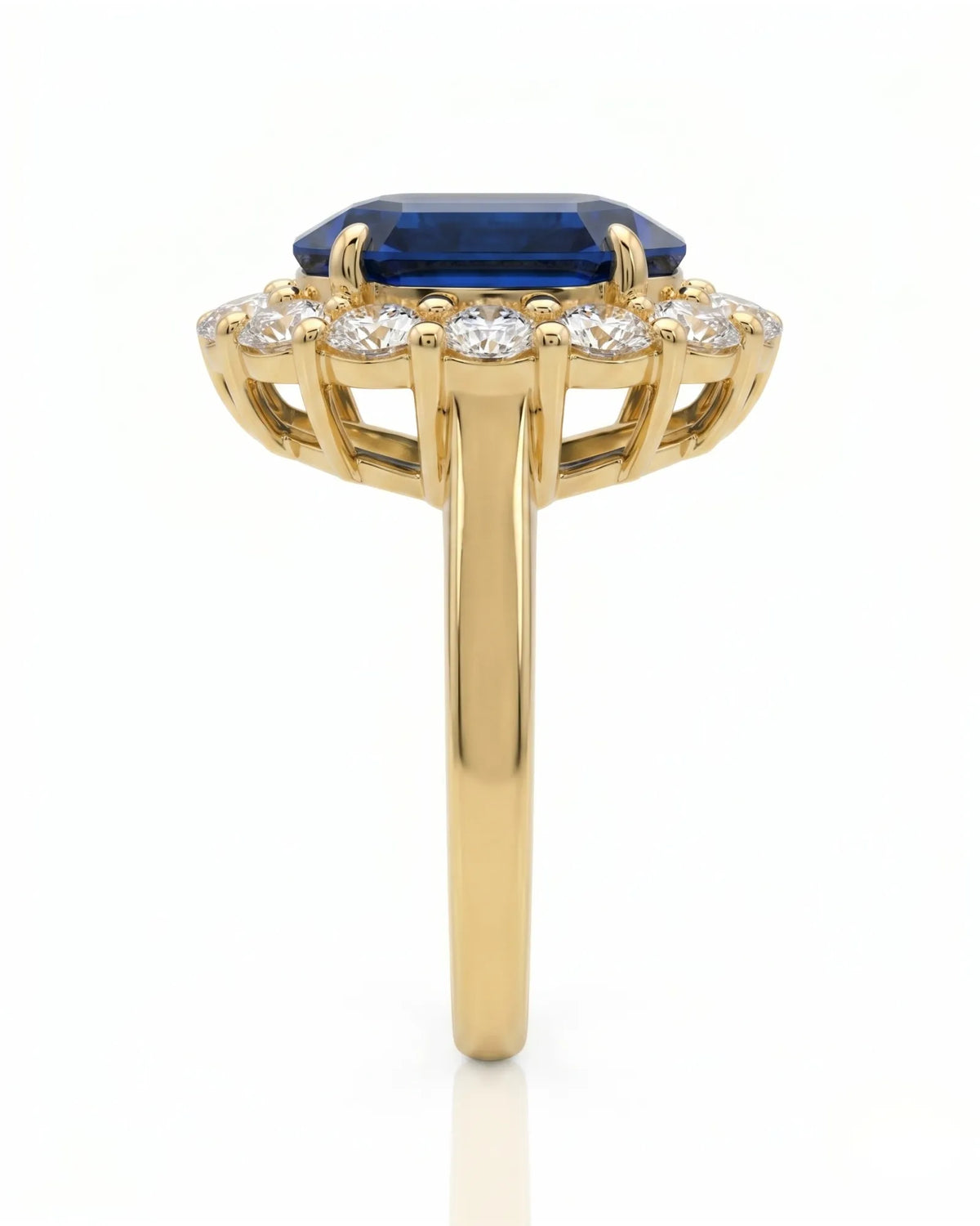 Sapphire and diamond engagement ring with romantic halo design in 18K yellow gold | SARATTI