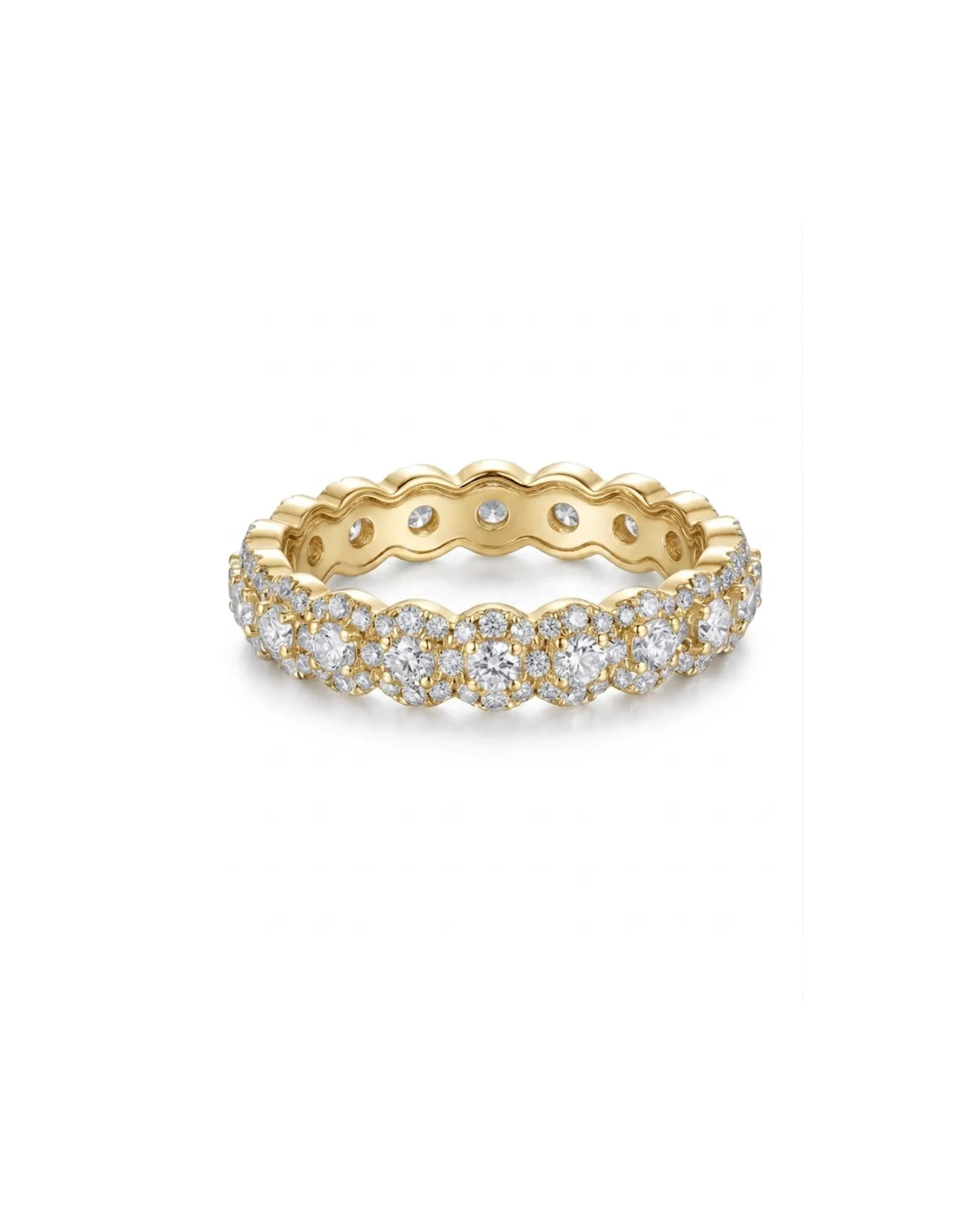 Scalloped diamond wedding band featuring round stones and accent diamonds in rich yellow gold | SARATTI