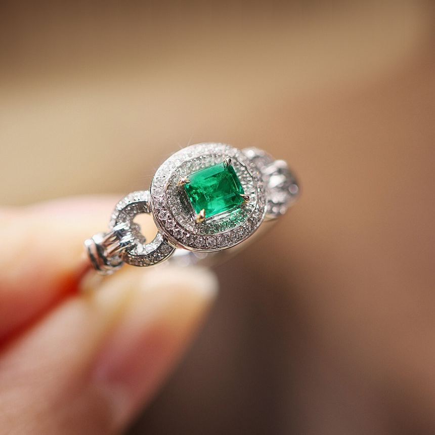 Eterna – Vintage Inspired Natural Emerald Halo Ring