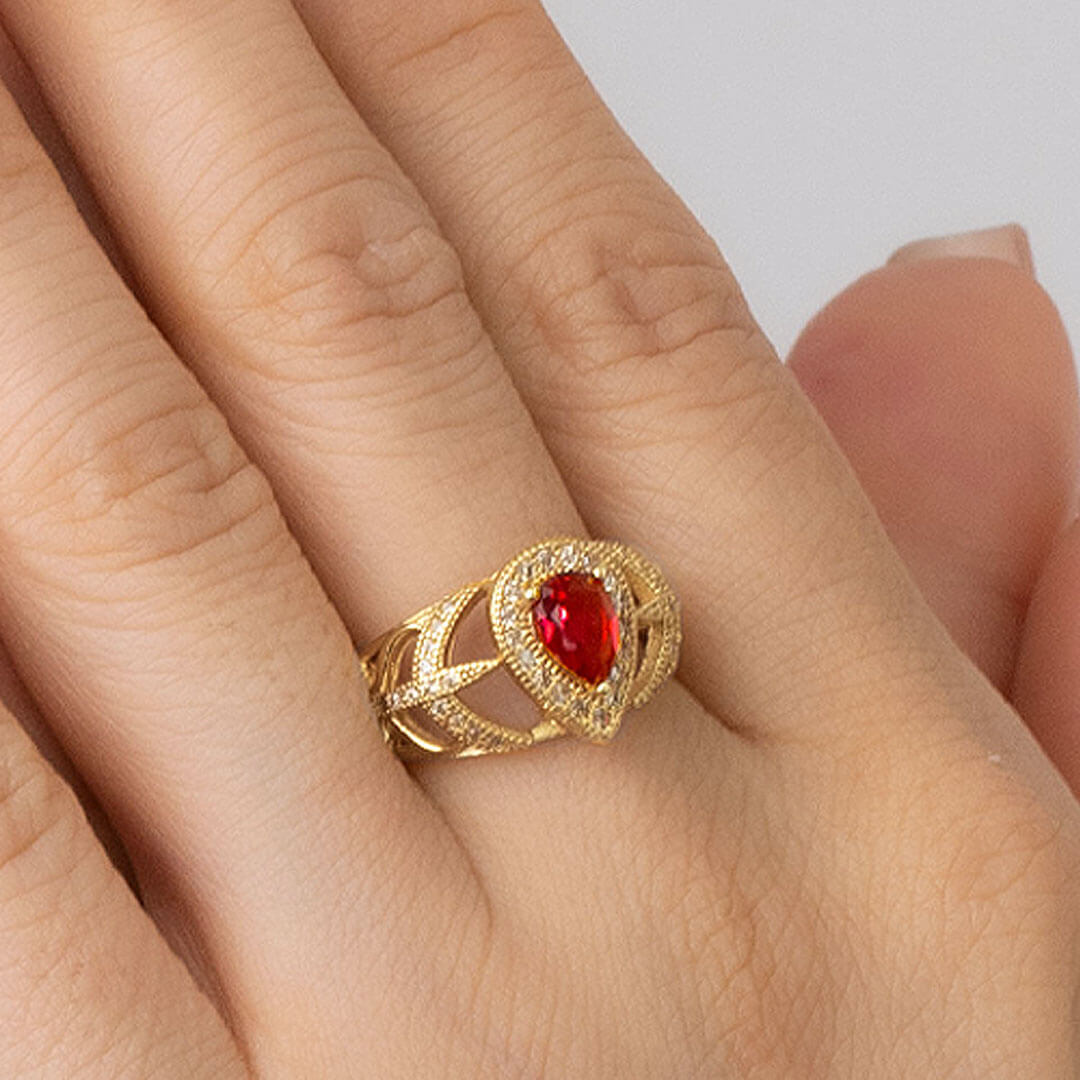 Teardrop Ruby Engagement Ring | Saratti