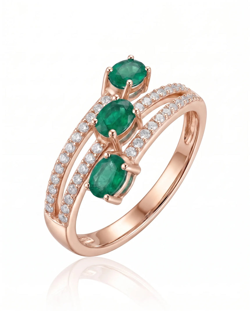 Three oval emerald ring with diamonds in 18K Rose Gold | SARATTI