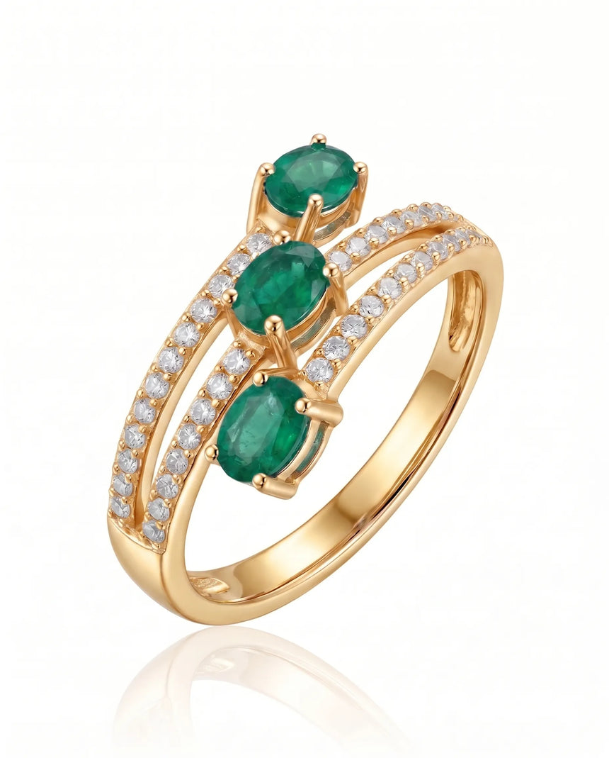 Three oval emerald ring with diamonds in 18K Yellow Gold | SARATTI