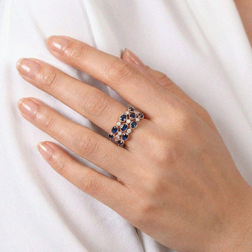 Trame Bleue blue sapphire and diamond ring in 18K rose gold | SARATTI