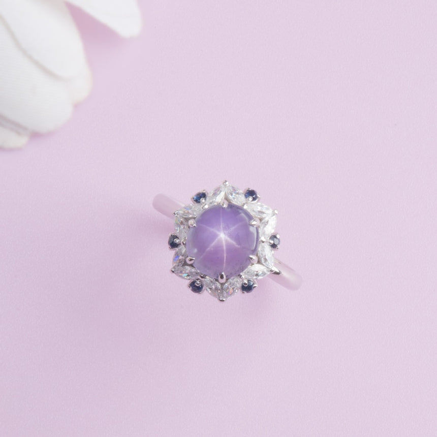 Vintage Inspired Star Sapphire RIng with Side Diamonds and Sapphires | Saratti