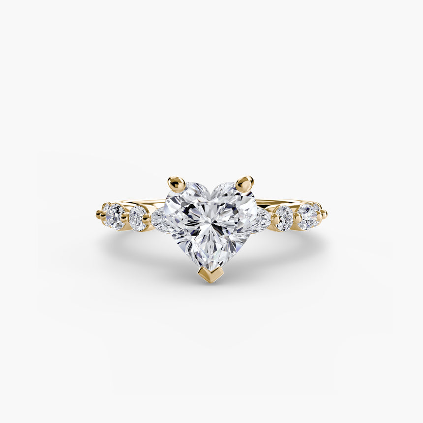 Heart shape pavé engagement ring setting yellow gold | SARATTI