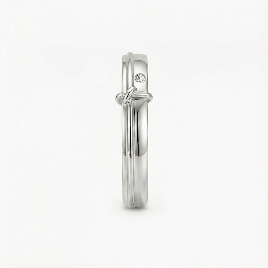 White Gold Men’s Band with 0.03ct Bezel-Set Diamond – SARATTI