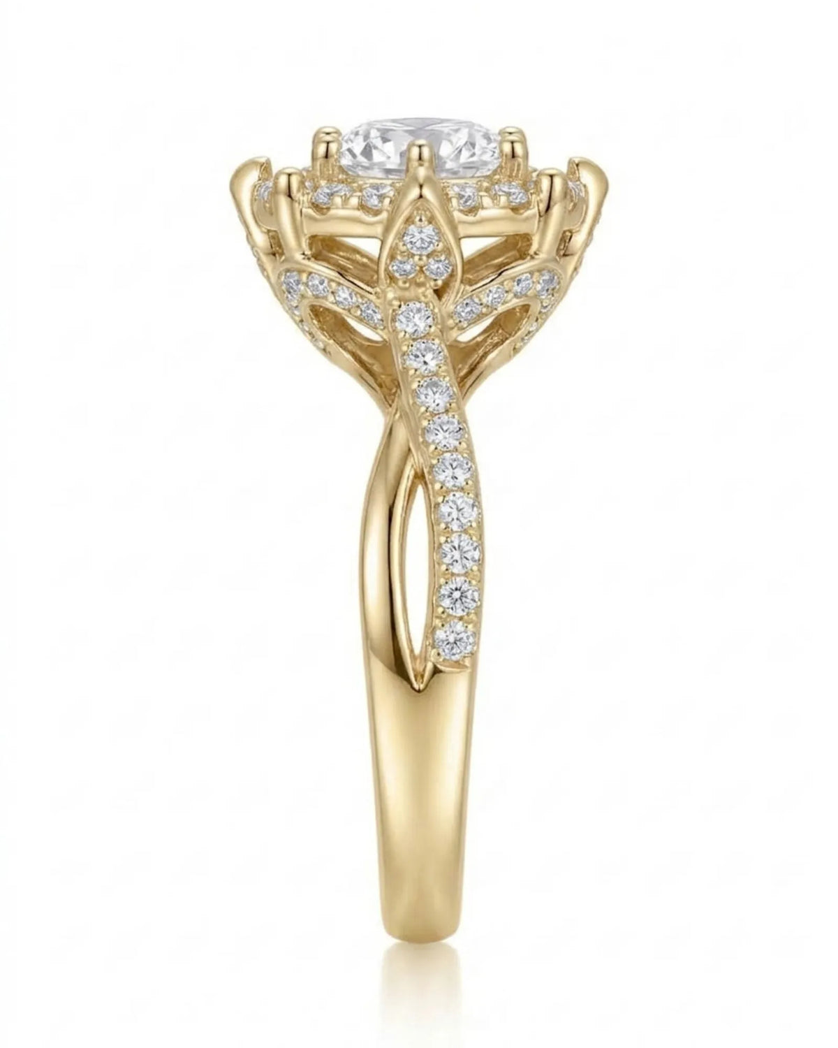 Yuma The Whispering Dawn natural round diamond ring side view with split-shank pavé detail in 18K yellow gold | SARATTI