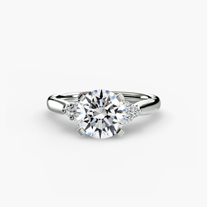 ASTRA II – Round Cut Six-Stone Shoulder Solitaire Ring Setting in White Gold | SARATTI
