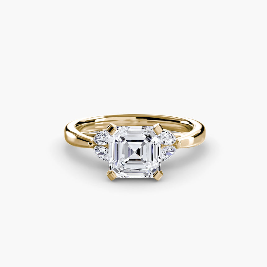 AURELIA – Asscher Cut Four-Stone Shoulder Ring Setting in Yellow Gold | SARATTI