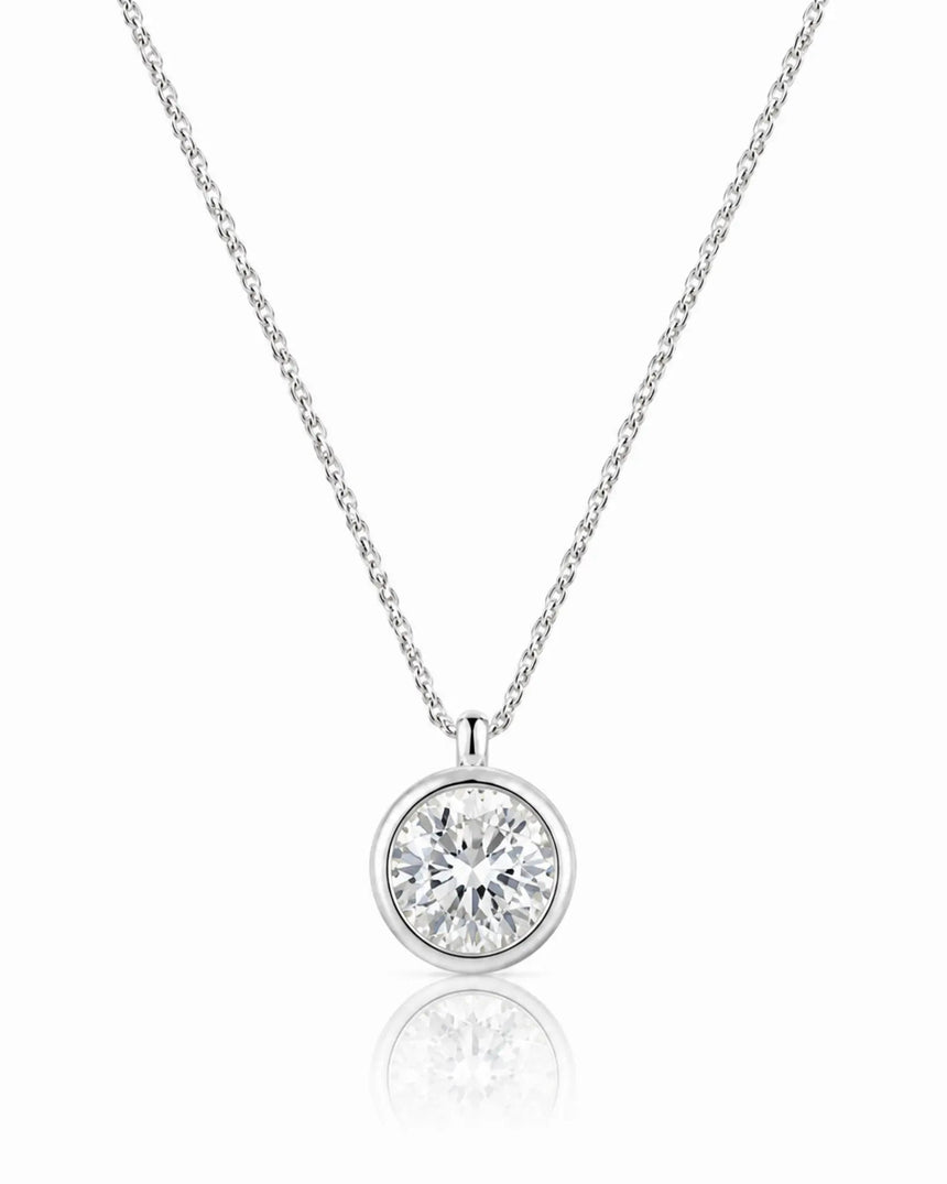 AUREX Round Cut bezel necklace setting in white gold | SARATTI