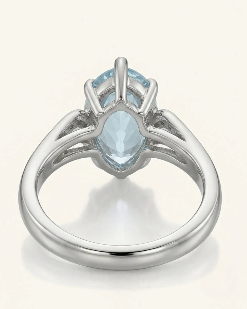 Aveline Vow Pear Cut Aquamarine Diamond Bypass Ring Setting in White Gold, setting detail | SARATTI
