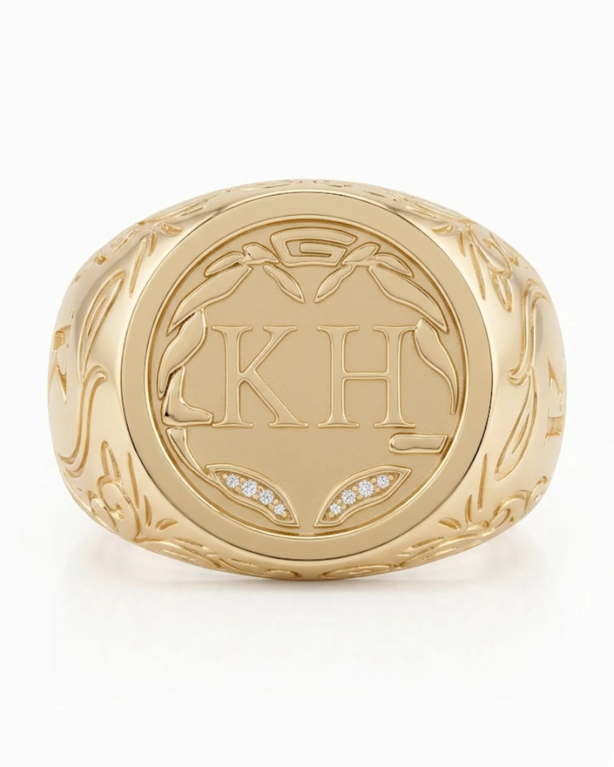 custom initial ring for men 18k yellow gold personalized alphabet ring high end jewelry | SARATTI